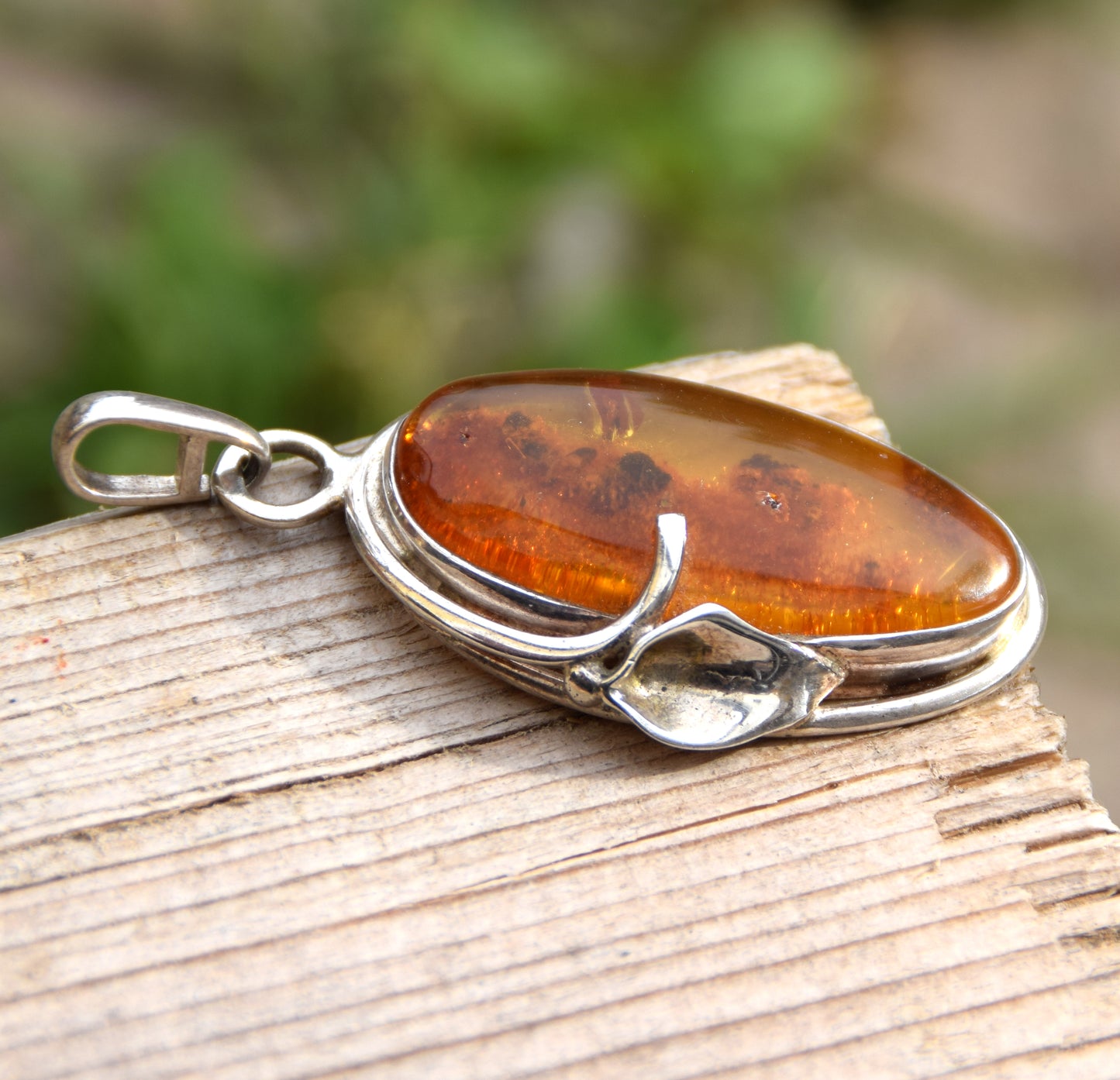 Large luminous pendant with natural Amber rich in million-year-old inclusions and Sterling Silver 925, MJ Baltica, BW088