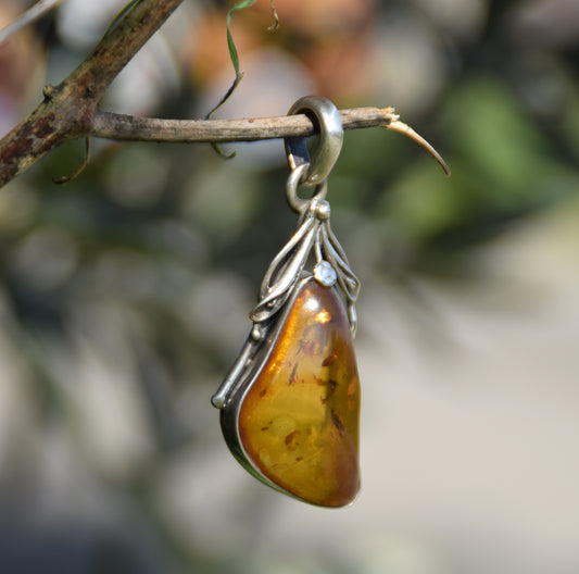 MJ Baltica, ciondolo, Ambra naturale Baltica, Argento 925, artigianale, grande, floreale, BW090