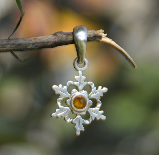MJ Baltica, ciondolo, Ambra naturale Baltica, Argento 925, fiocco di neve, artigianale, delicato, BW142