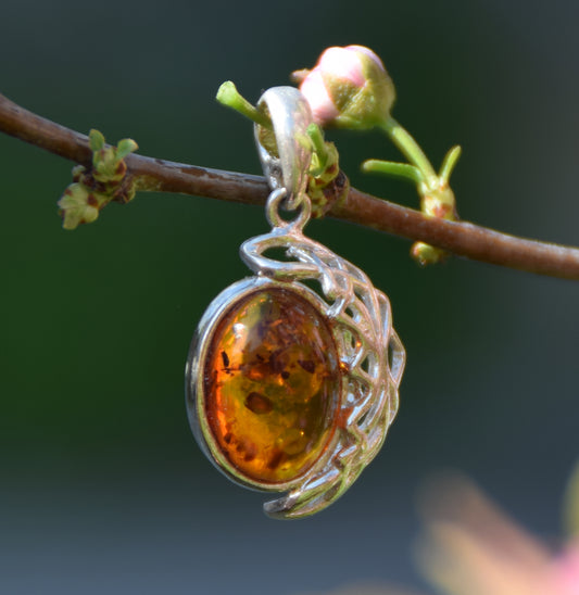 MJ Baltica, ciondolo, Ambra naturale Baltica, Argento 925, ovale, artigianale, delicato, BW164