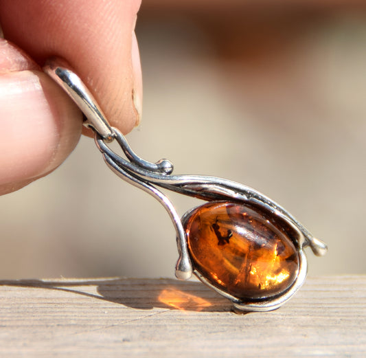 Vintage style pendant with natural cognac amber and 925 Silver, MJ Baltica, BW170