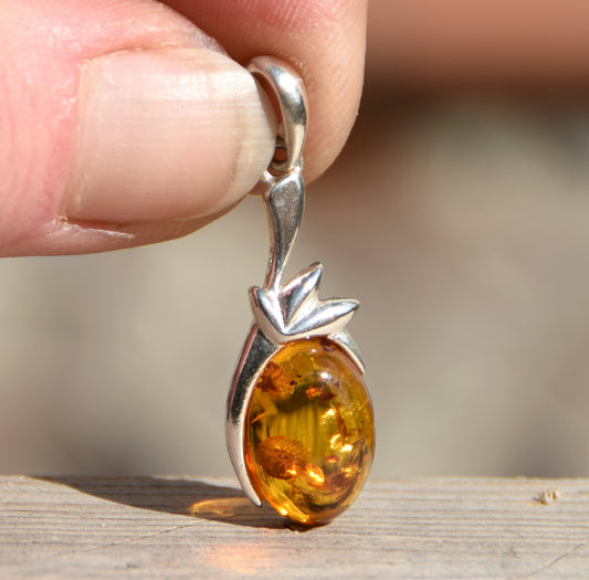 Cognac-colored natural Amber and 925 Sterling Silver Pendant, MJ Baltica, BW171