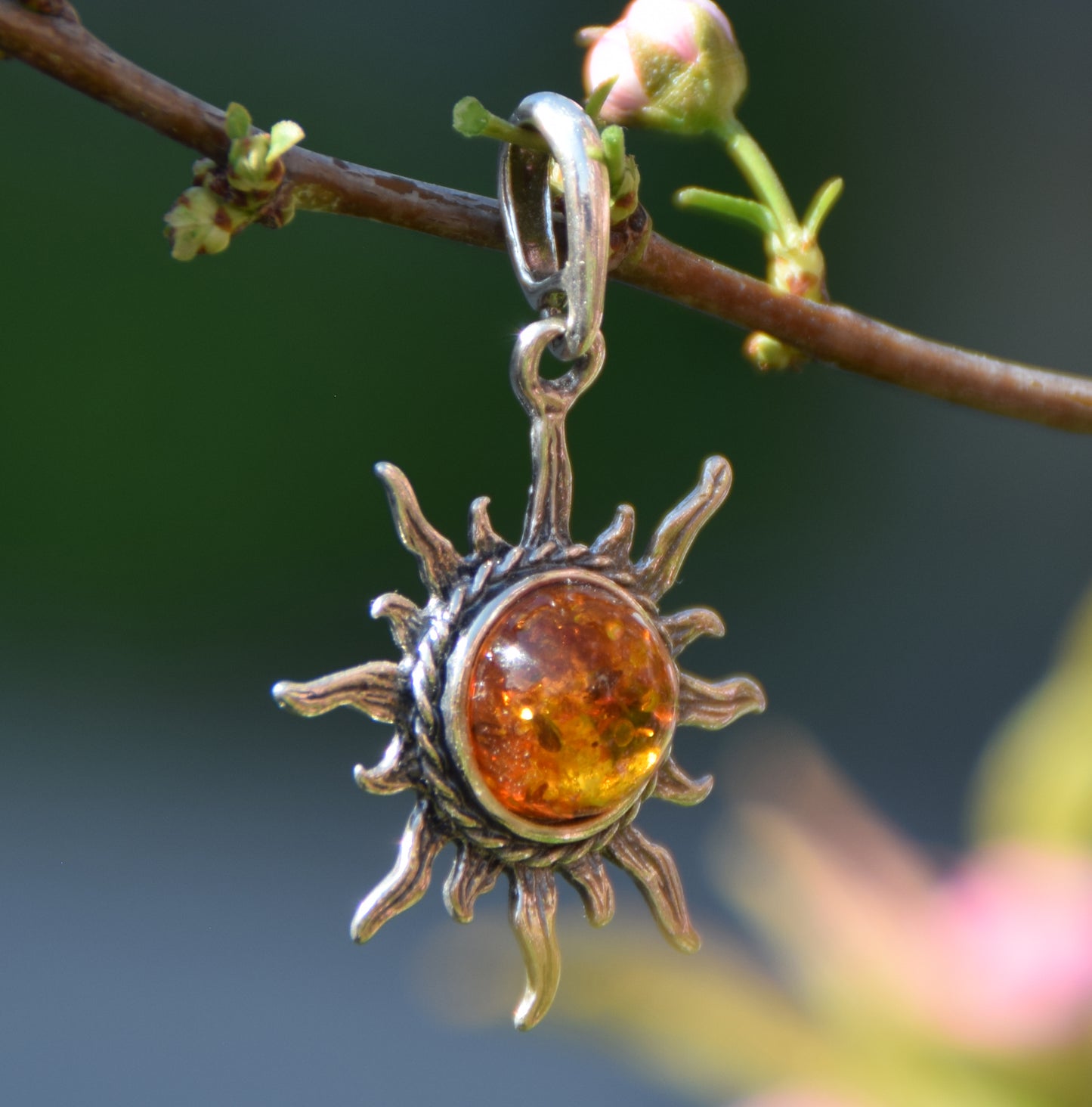 MJ Baltica, ciondolo, Ambra naturale Baltica, Argento 925, sole, artigianale, delicato, BW174