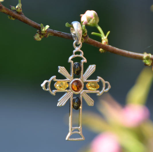 MJ Baltica, ciondolo, Ambra naturale Baltica, Argento 925, croce, artigianale, portafortuna, BW181
