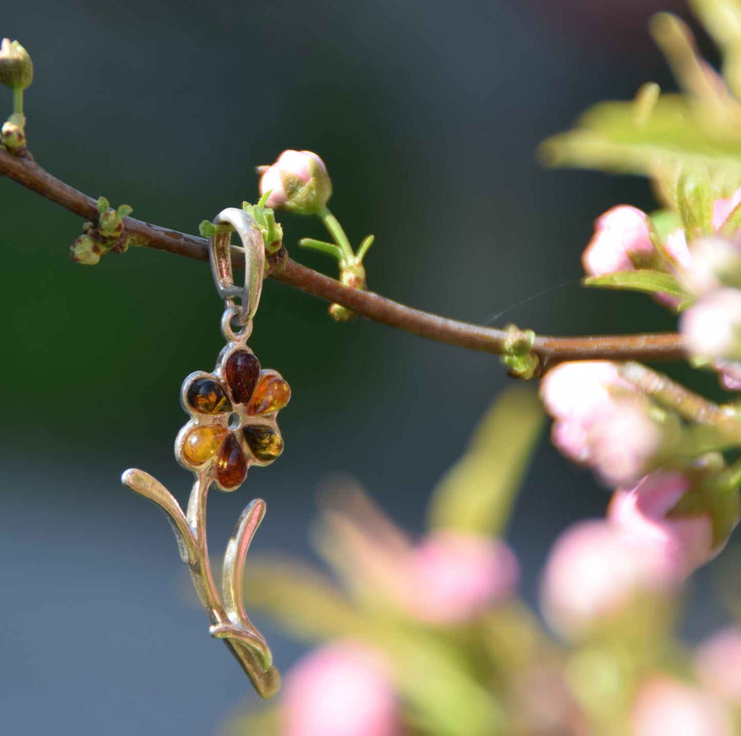 MJ Baltica, ciondolo, Ambra naturale Baltica, Argento 925, fiore, multicolore, artigianale, delicato, BW183