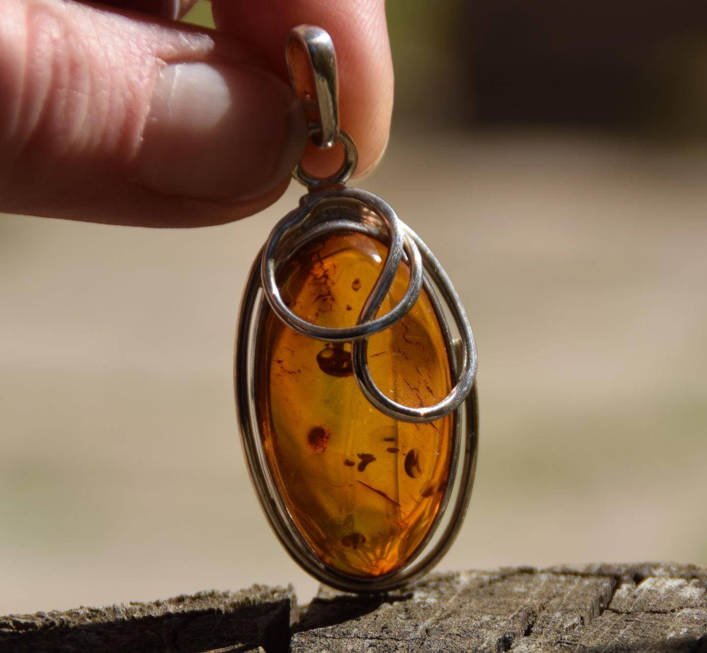 Large oval pendant in natural cognac-colored Amber and Sterling Silver 925, MJ Baltica, BW199