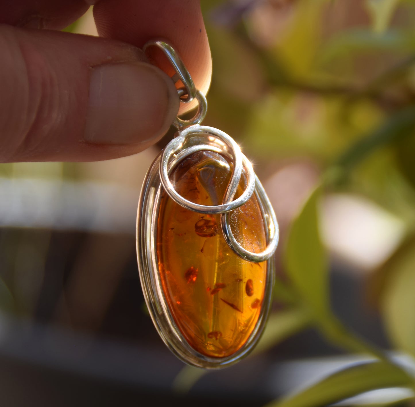Large oval pendant in natural cognac-colored Amber and Sterling Silver 925, MJ Baltica, BW199