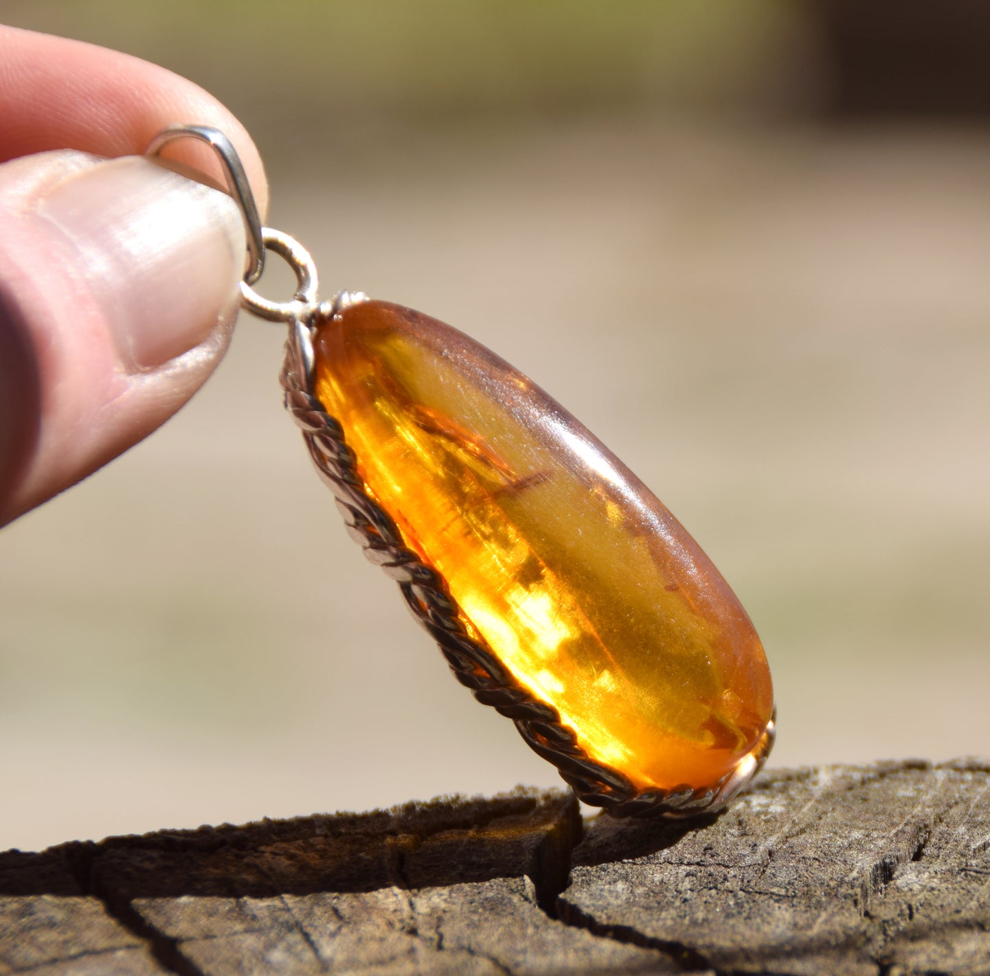 Large oval pendant with cognac-colored natural amber and 925 silver, MJ Baltica, BW202