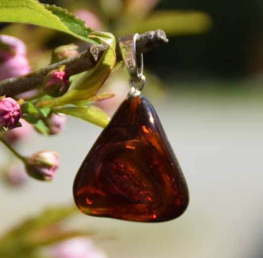 MJ Baltica, ciondolo, Ambra naturale Baltica, Argento 925, unico, irregolare, unisex, artigianale, BW220