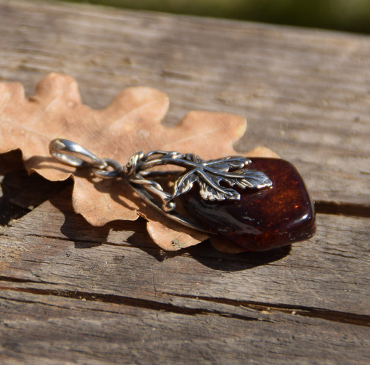 MJ Baltica, Pendant, Natural Baltic Amber, 925 Silver, Unique, Irregular, Unisex, Handcrafted, BW234