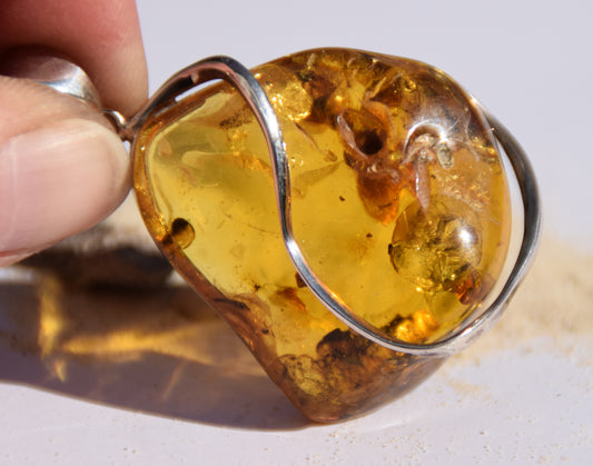 MJ Baltica, pendant, natural Baltic amber, 925 silver, inclusion, insect, prehistoric, BW100