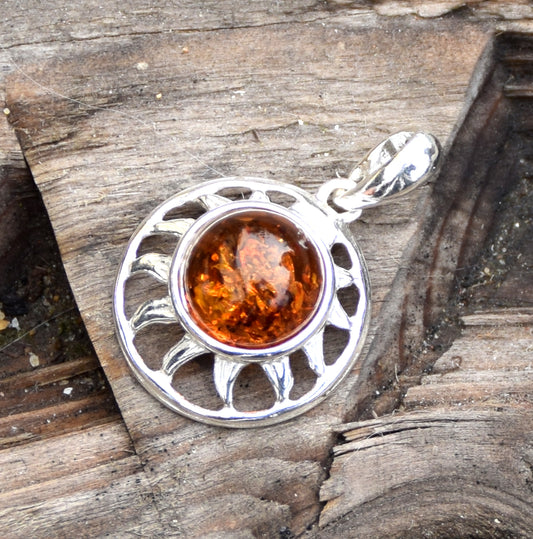 MJ Baltica, ciondolo, Ambra naturale Baltica, Argento 925, sole, artigianale, BW249
