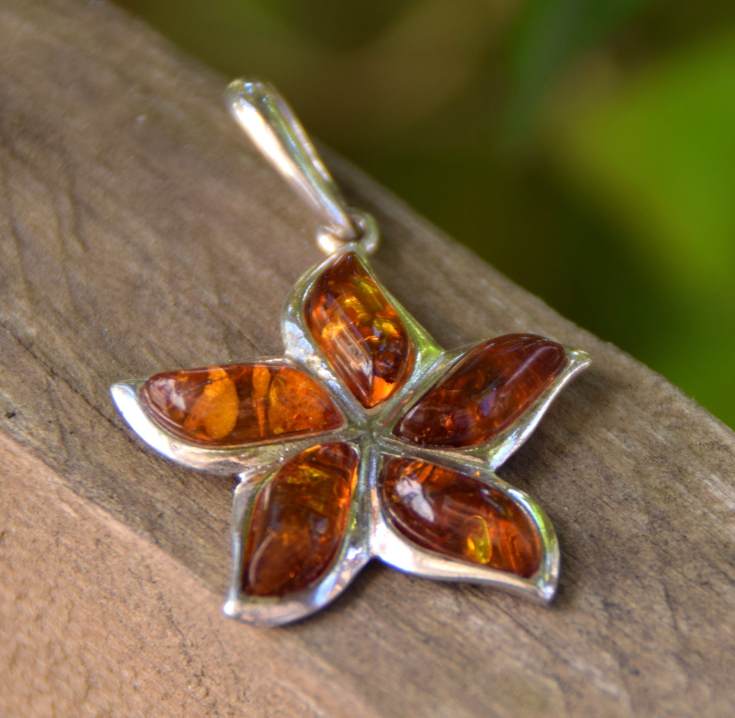 Baltic Natural Amber Flower Pendant, Sterling Silver 925, MJ Baltica, BW255