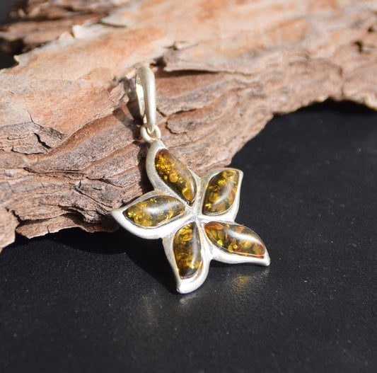 Green natural Amber flower pendant and 925 Sterling Silver, MJ Baltica, BW254