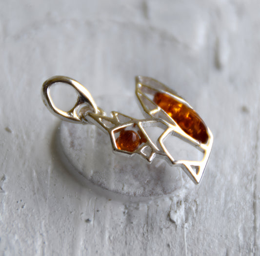 Delicate pendant with small squirrel in natural cognac-colored Amber and 925 Silver, MJ Baltica, BW262