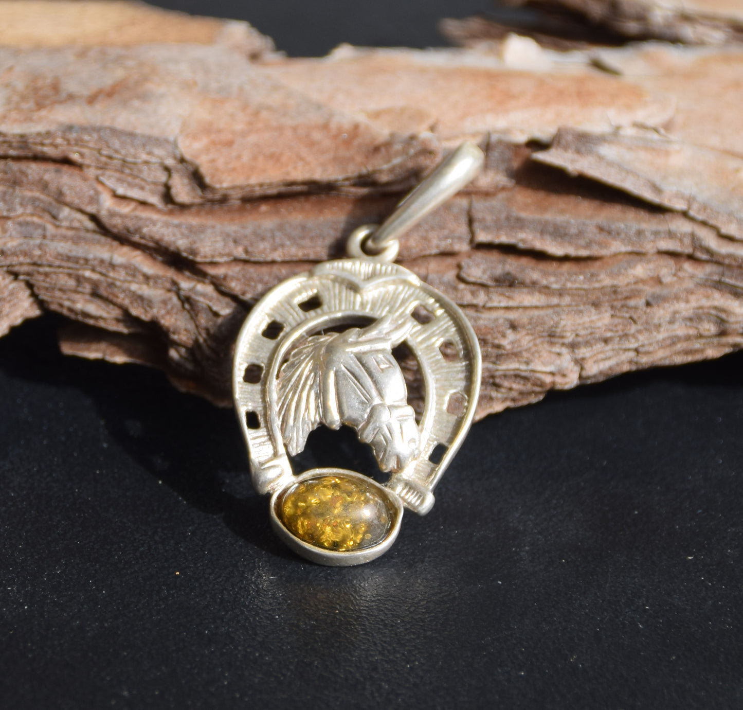 Lucky horseshoe pendant in natural green amber and 925 sterling silver, MJ Baltica, BW264