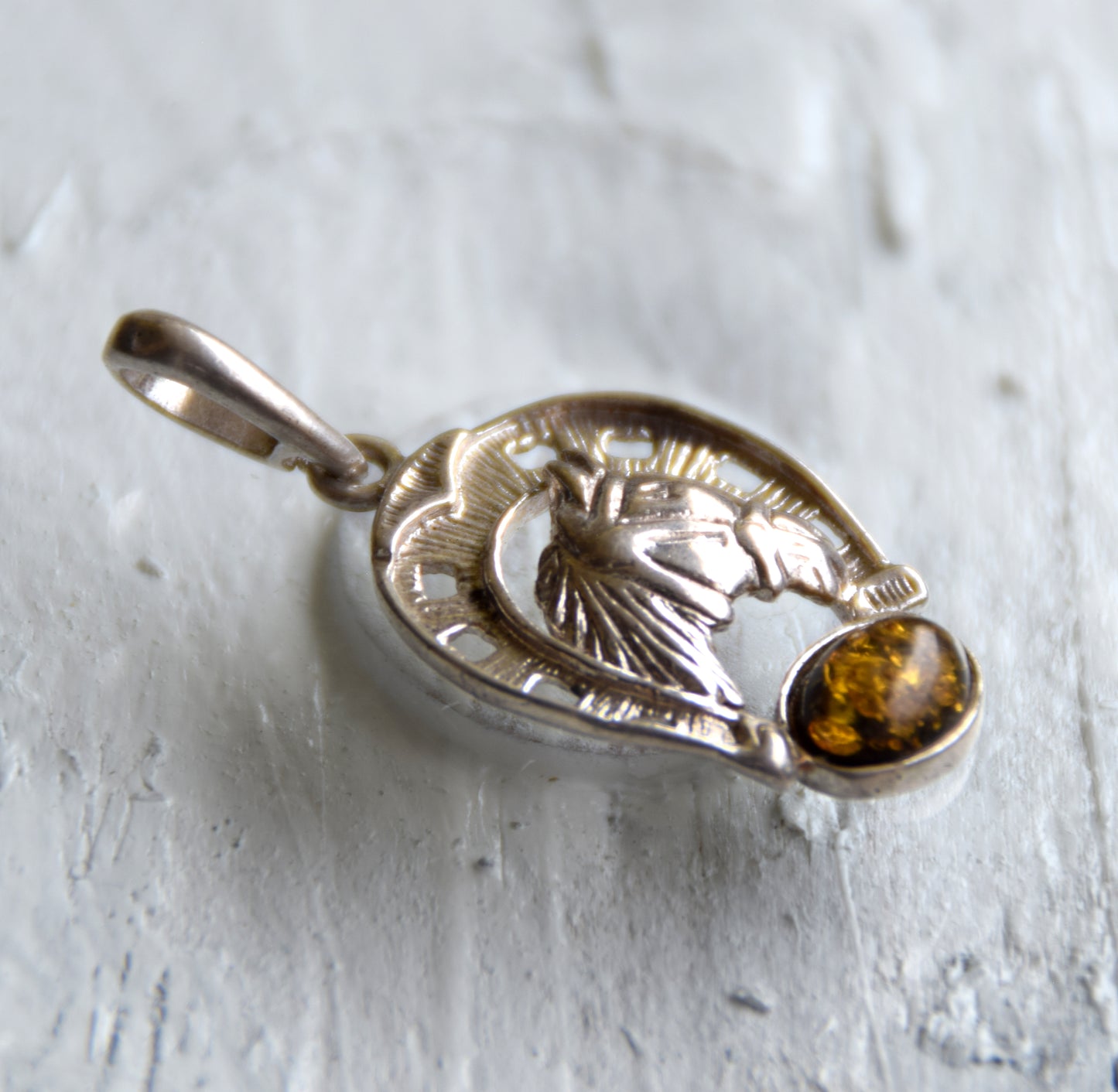 Lucky horseshoe pendant in natural green amber and 925 sterling silver, MJ Baltica, BW264
