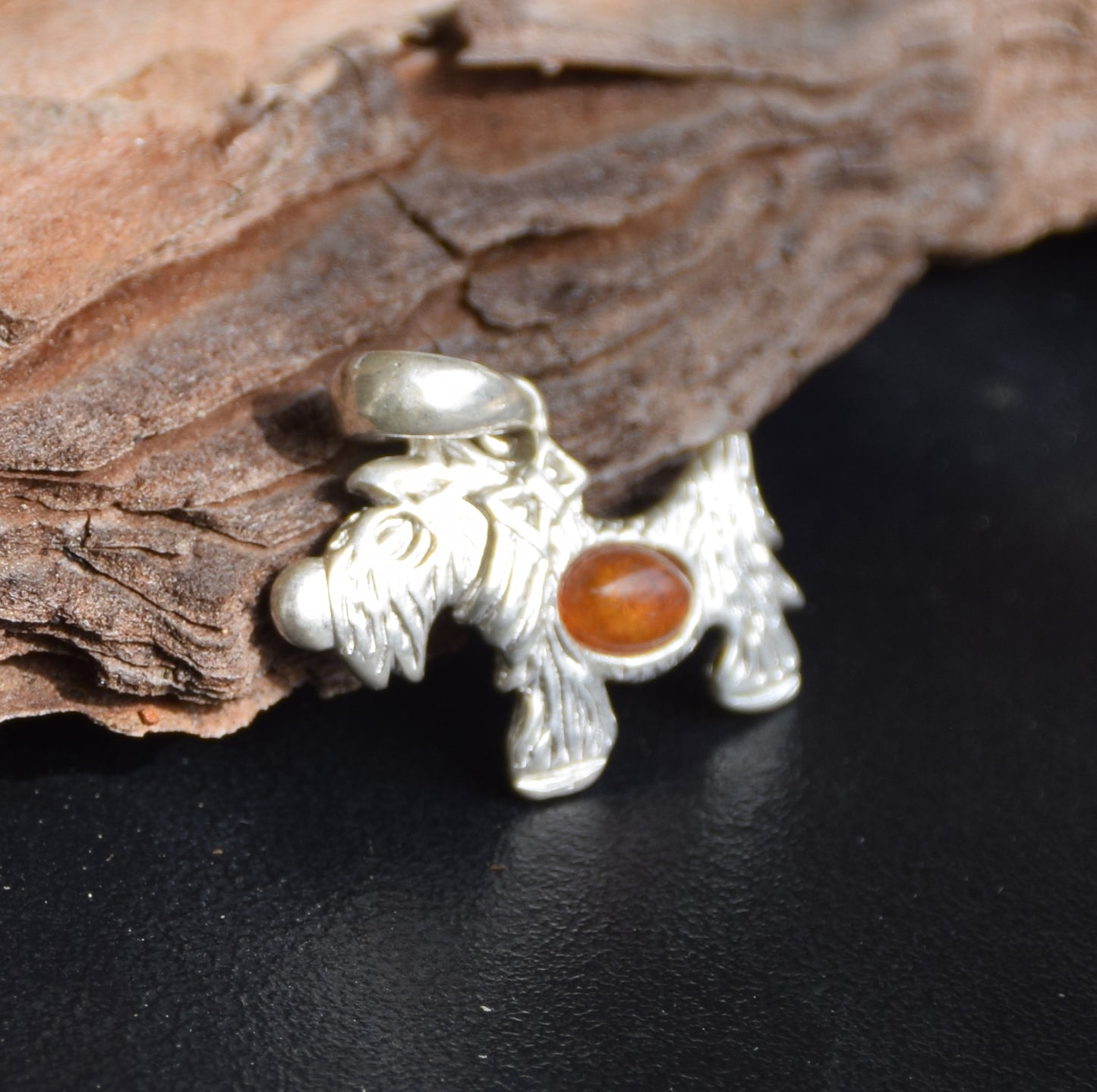 Delicate pendant with small terrier in cognac-colored natural Amber and Sterling Silver 925, MJ Baltica, BW265