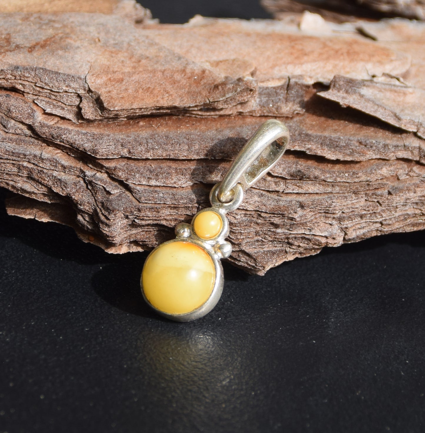 Delicate Imperial Natural Amber and 925 Silver pendant, MJ Baltica, BW266