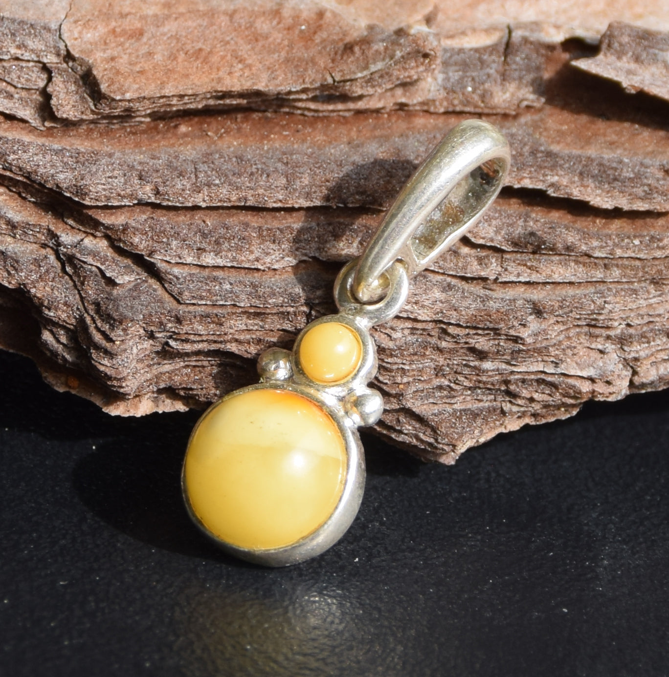 Delicate Imperial Natural Amber and 925 Silver pendant, MJ Baltica, BW266