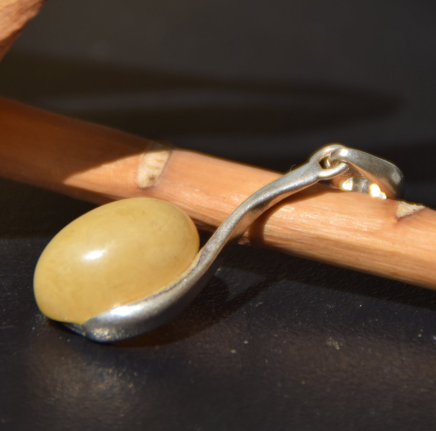 Delicate oval pendant in imperial natural Amber and 925 Sterling Silver, MJ Baltica, BW267