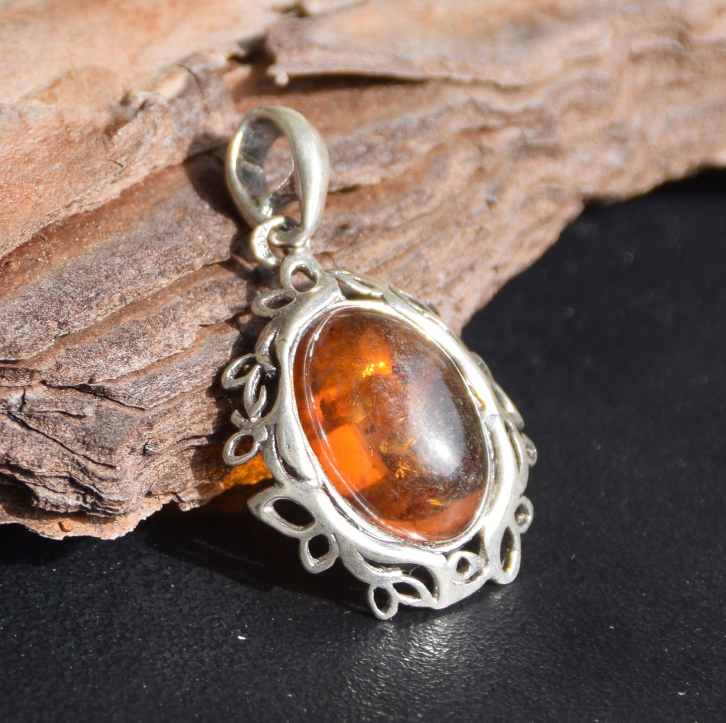 Elegant oval pendant with natural cognac amber and 925 Silver, MJ Baltica, BW268