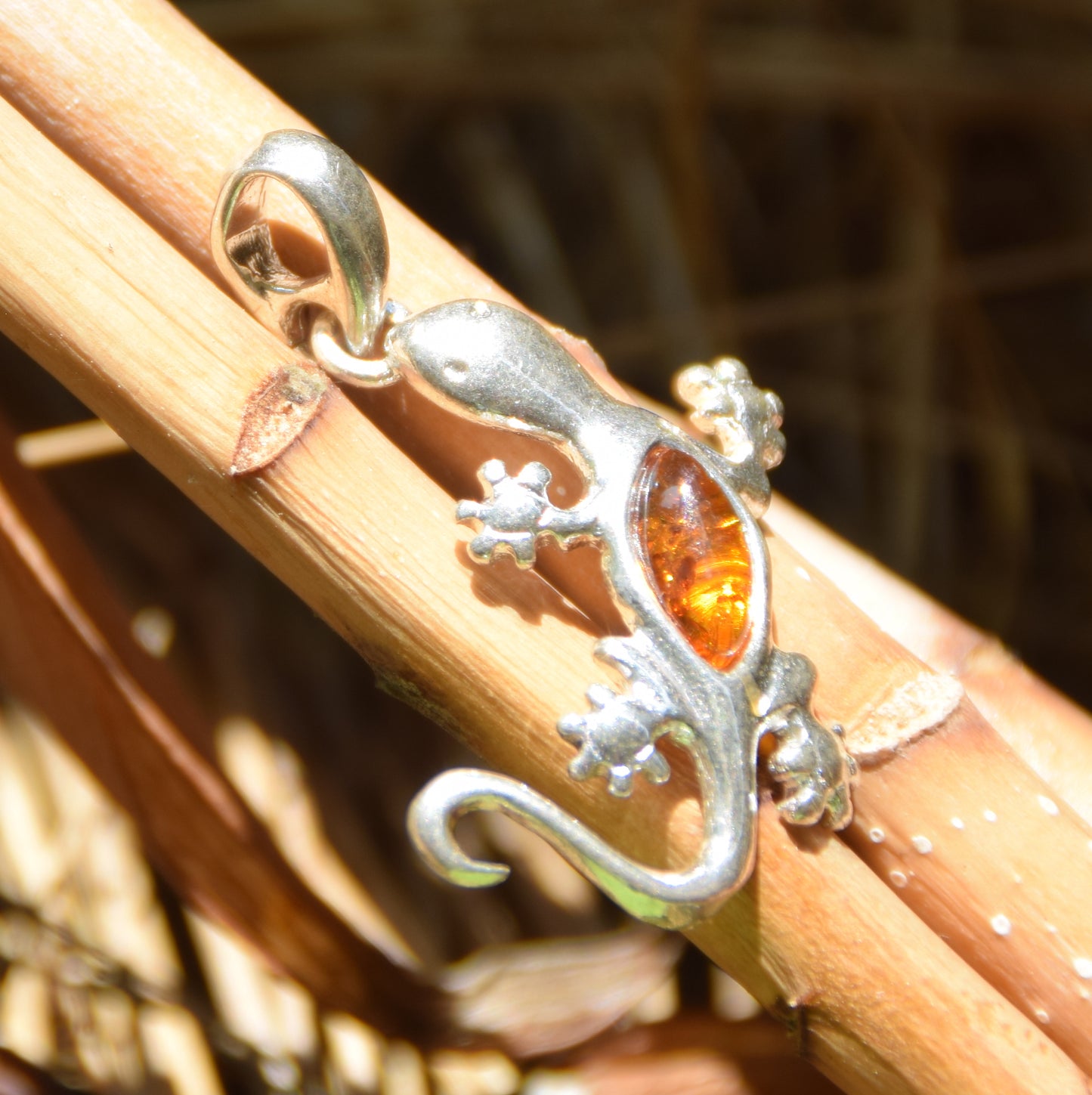 Bright pendant with lucky gecko in cognac brown natural Amber and Sterling Silver 925, MJ Baltica, BW269