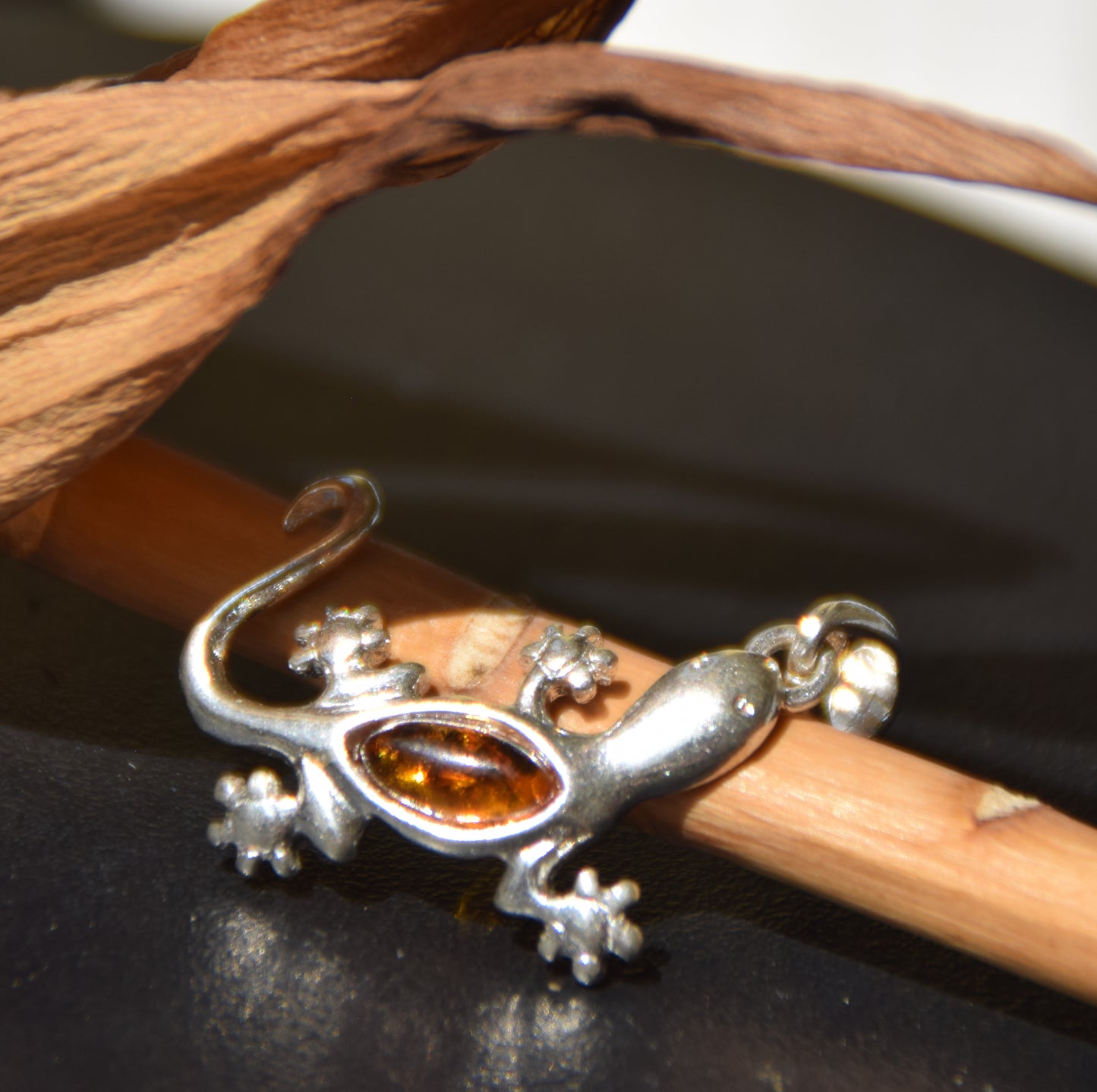 Bright pendant with lucky gecko in cognac brown natural Amber and Sterling Silver 925, MJ Baltica, BW269