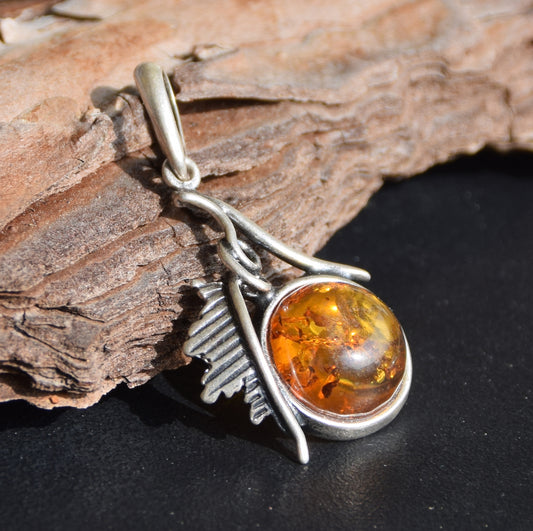 Vintage style pendant with natural cognac amber and 925 Silver, MJ Baltica, BW270