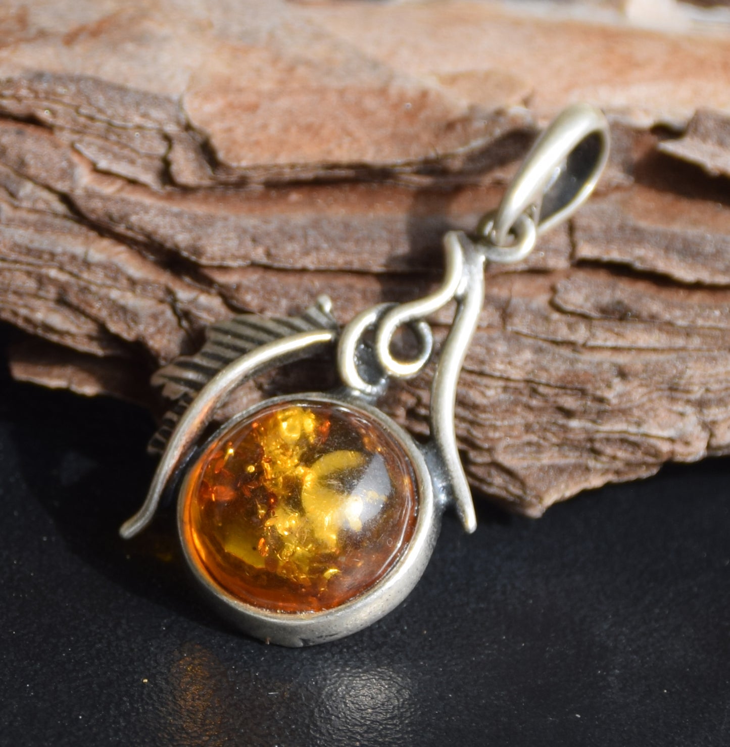 Vintage style pendant with natural cognac amber and 925 Silver, MJ Baltica, BW270