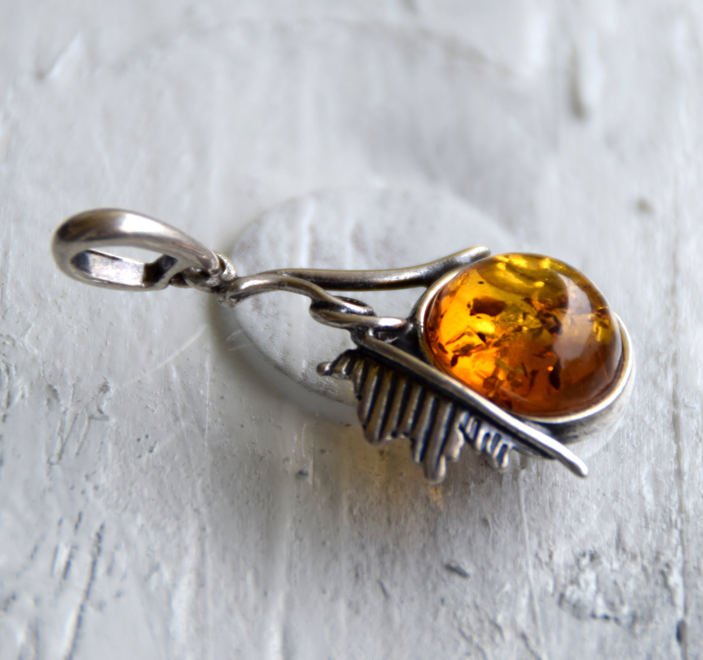Vintage style pendant with natural cognac amber and 925 Silver, MJ Baltica, BW270