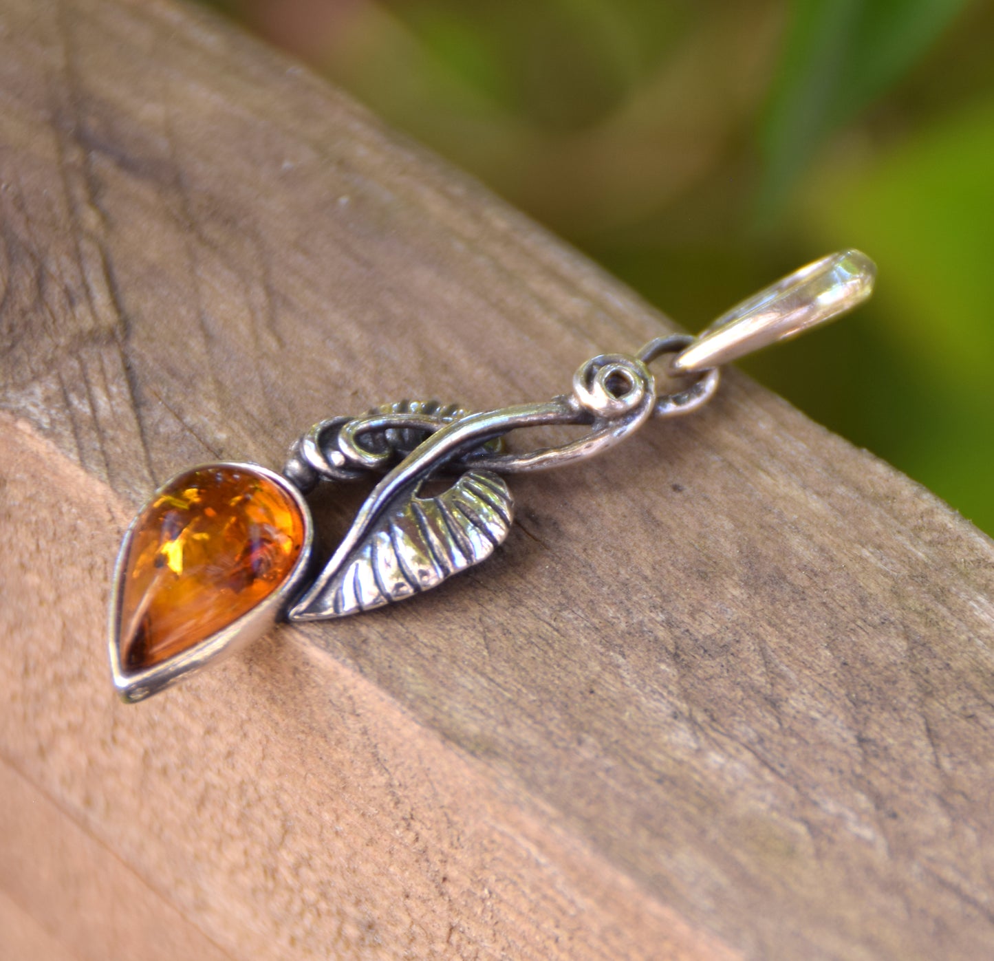 Vintage style pendant with natural cognac amber and 925 Silver, MJ Baltica, BW271