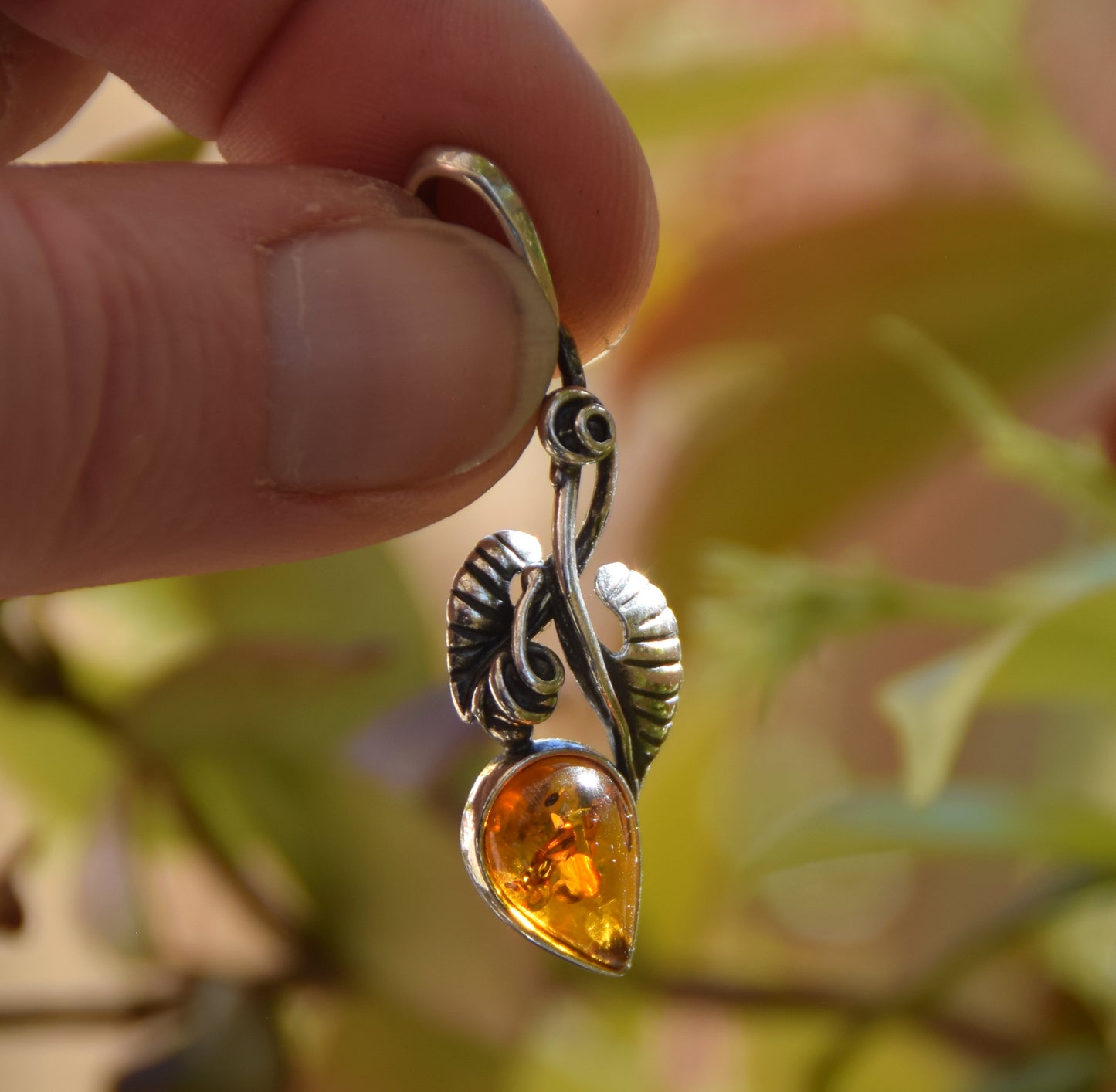 Vintage style pendant with natural cognac amber and 925 Silver, MJ Baltica, BW271