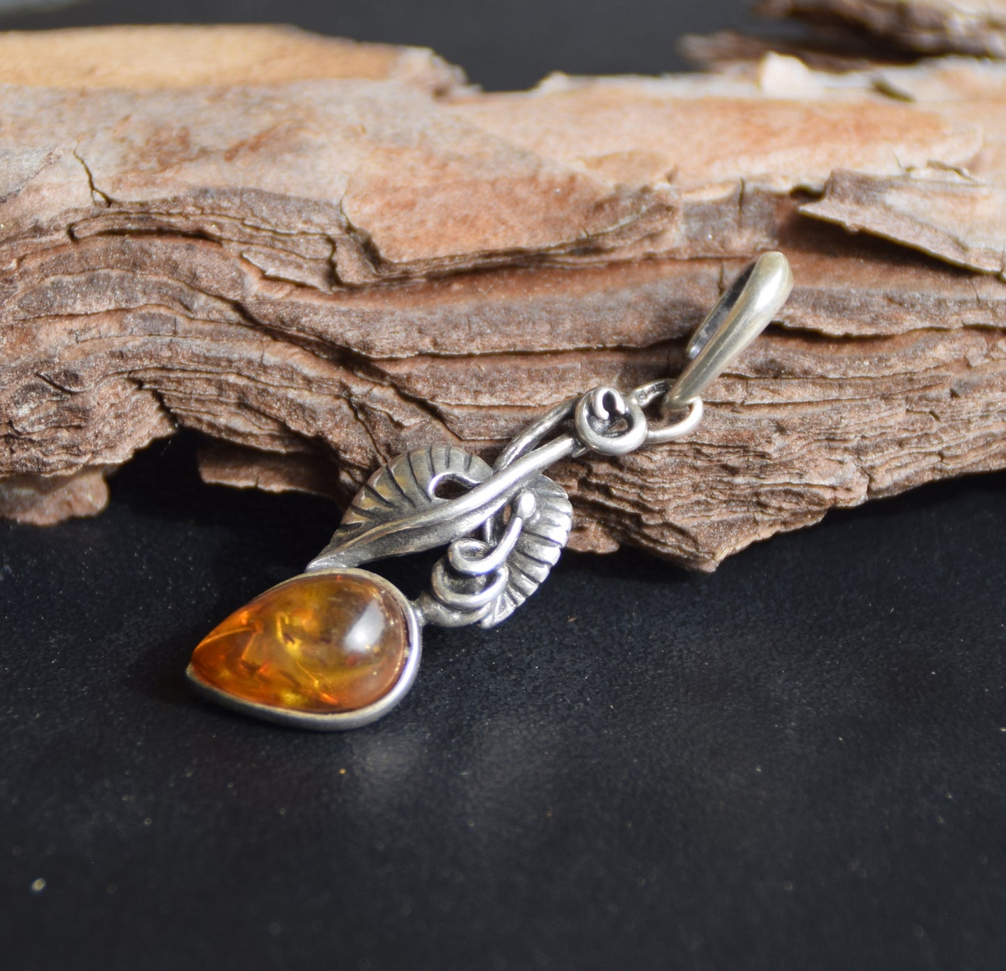 Vintage style pendant with natural cognac amber and 925 Silver, MJ Baltica, BW271