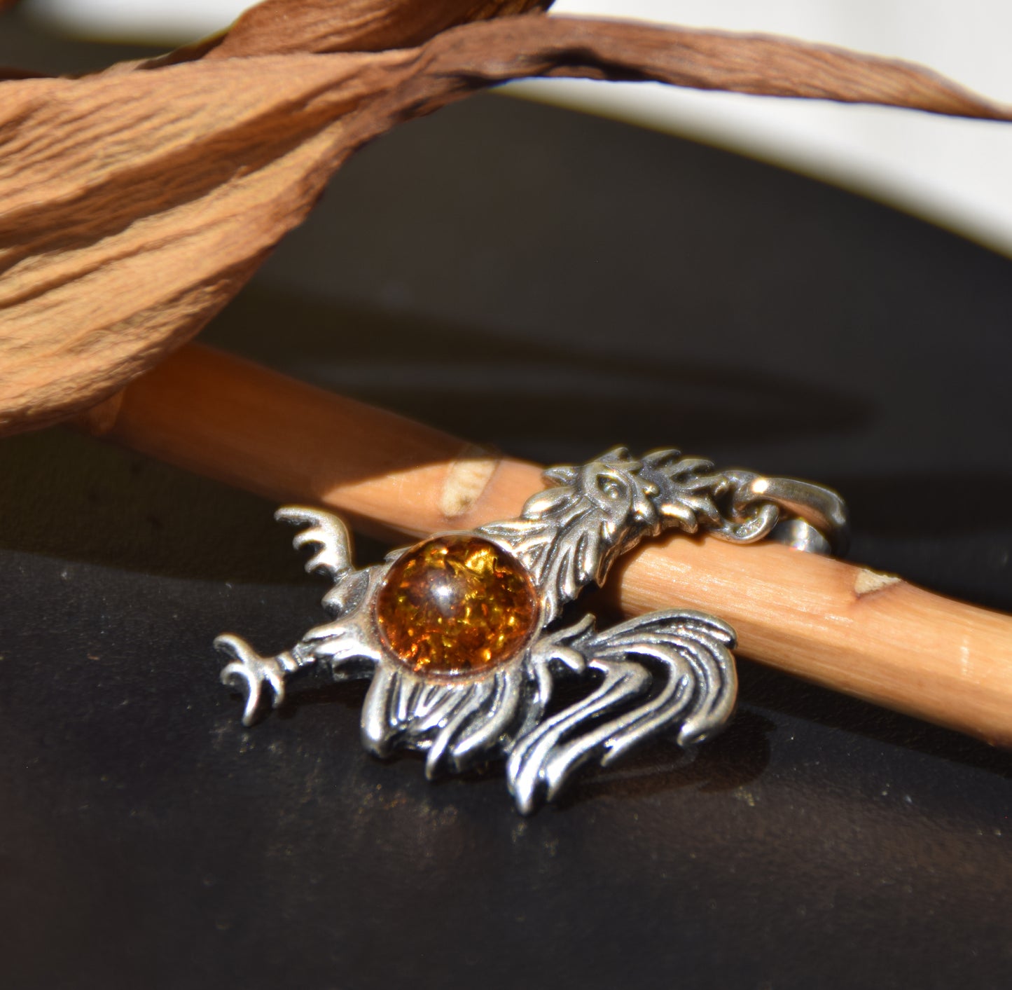 Lucky charm pendant with rooster in cognac-colored natural amber and 925 sterling silver, MJ Baltica, BW273