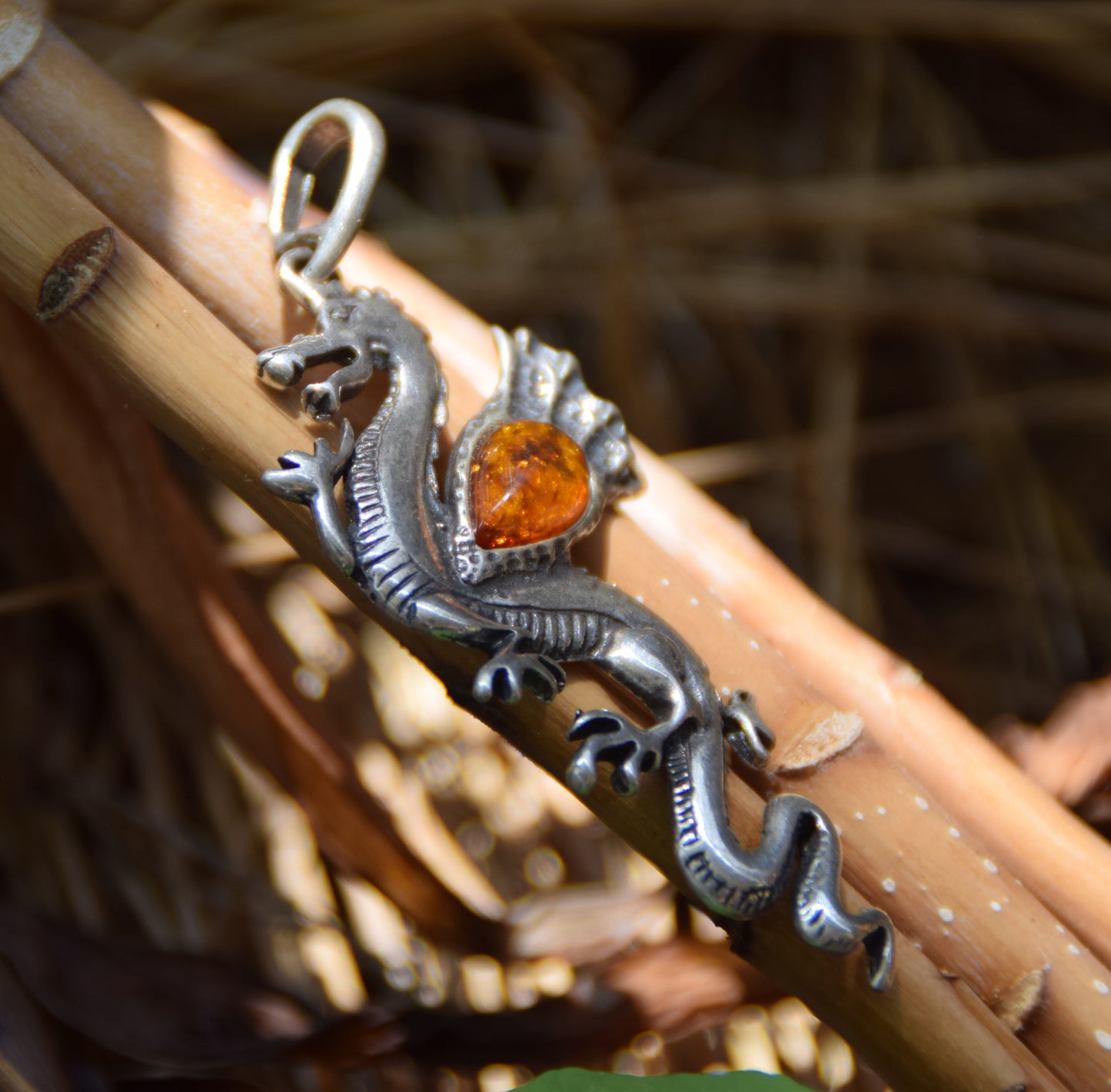 Large, realistic Chinese dragon pendant in natural cognac-colored Amber and 925 Silver, MJ Baltica, BW274
