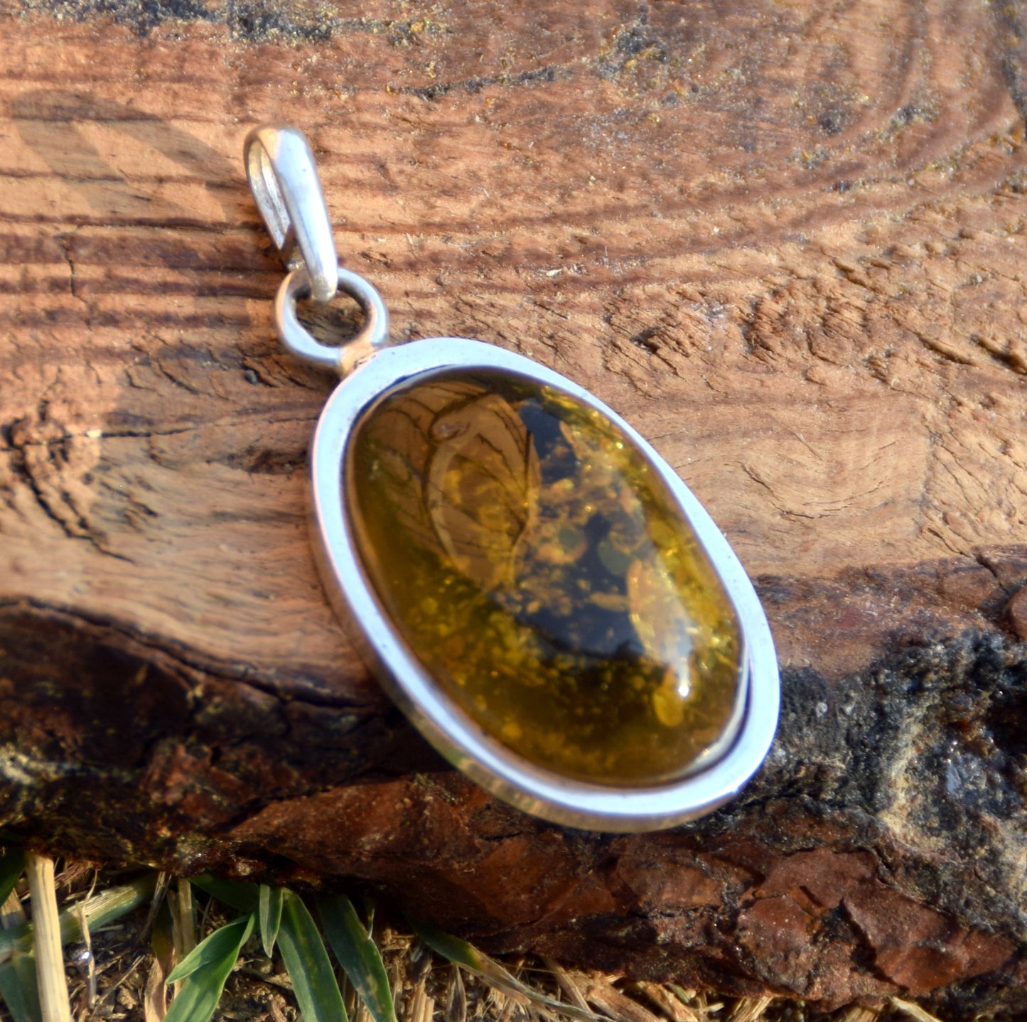 Large oval pendant with natural green amber and 925 silver, MJ Baltica, BW289