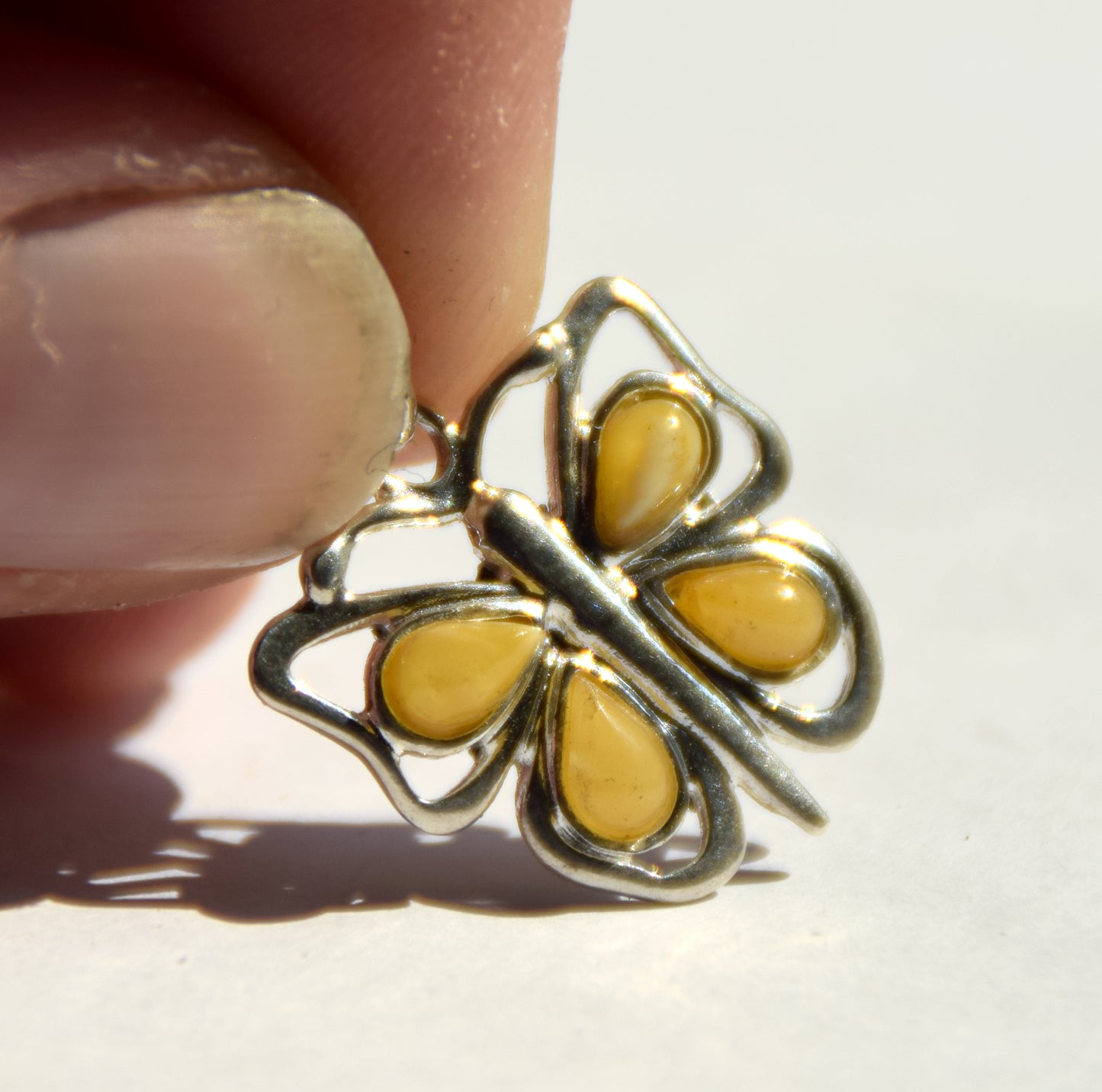 Light butterfly pendant in imperial natural amber and 925 Silver, MJ Baltica, BW294