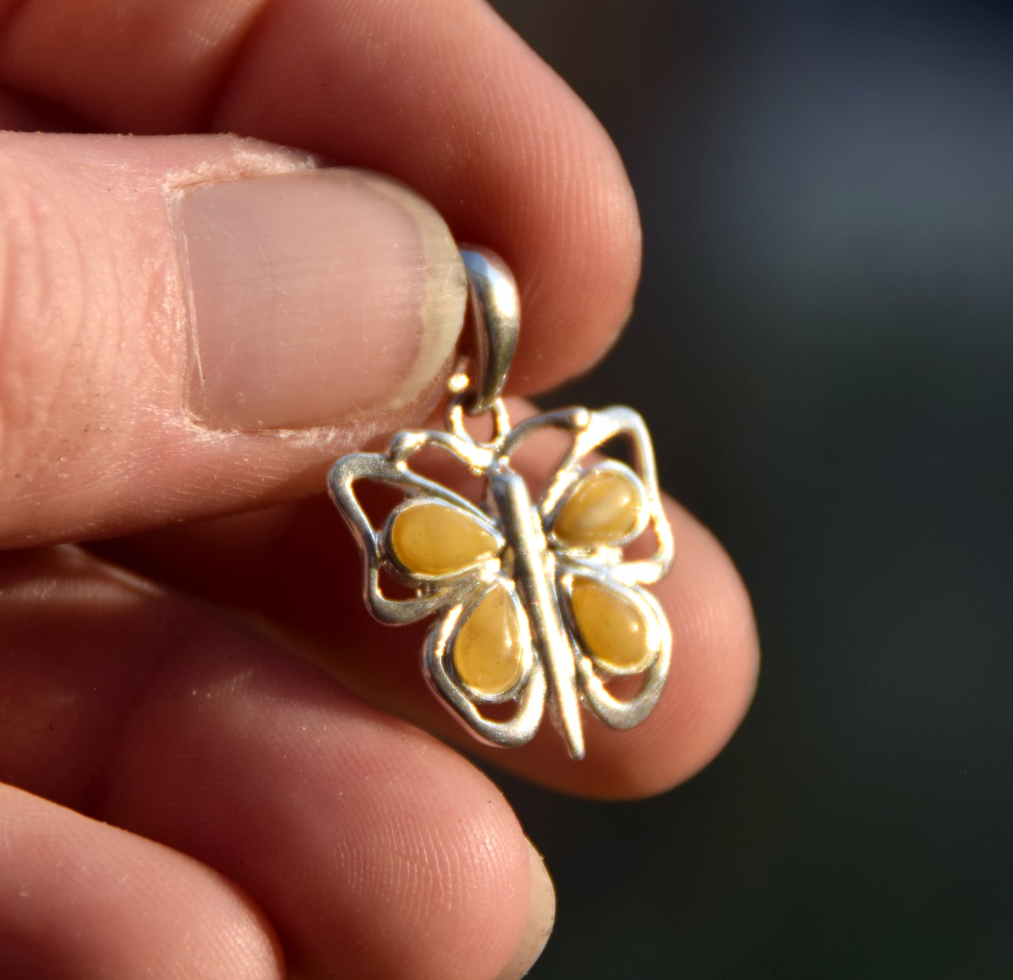 Light butterfly pendant in imperial natural amber and 925 Silver, MJ Baltica, BW294