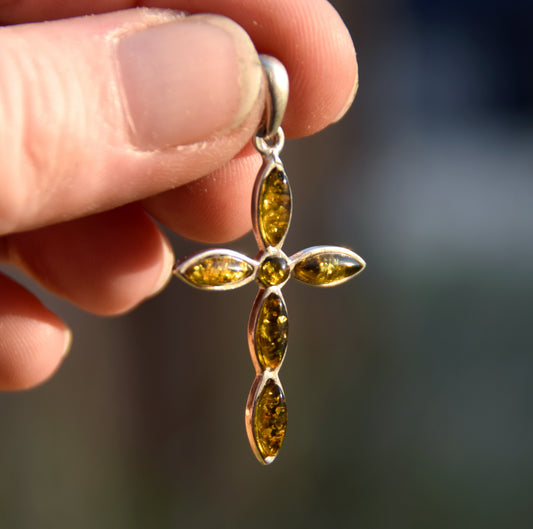 Delicate cross-shaped pendant in natural green Amber and 925 Silver, MJ Baltica, BW297