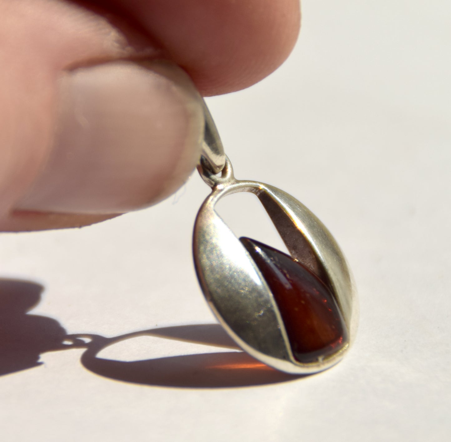 Lightweight round pendant with natural brown Amber and 925 Silver, MJ Baltica, BW300