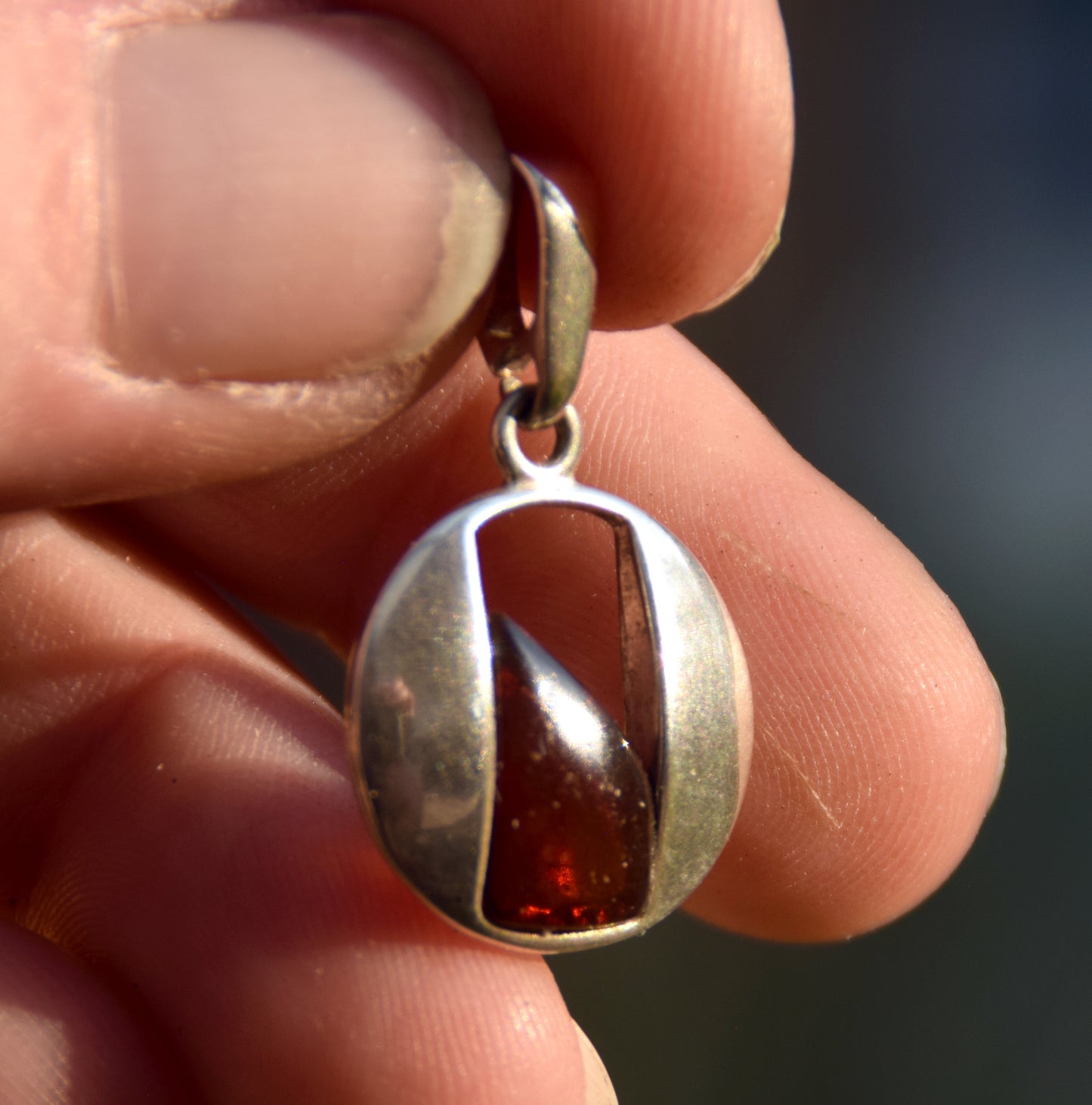 Lightweight round pendant with natural brown Amber and 925 Silver, MJ Baltica, BW300