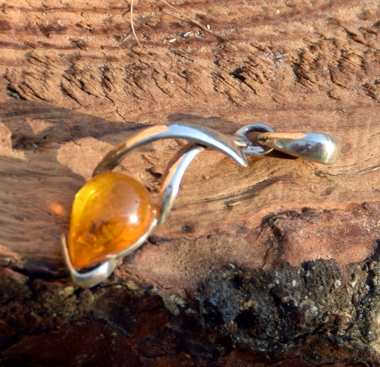 Pendant with natural Baltic Amber gemstone with fossil inclusions for collectors, MJ Baltica, BW305