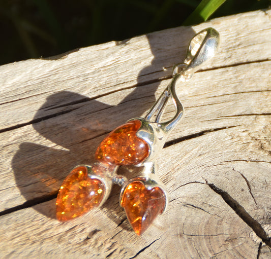 Bright pendant with a branch and natural cognac amber leaves in 925 Silver, MJ Baltica, BW308