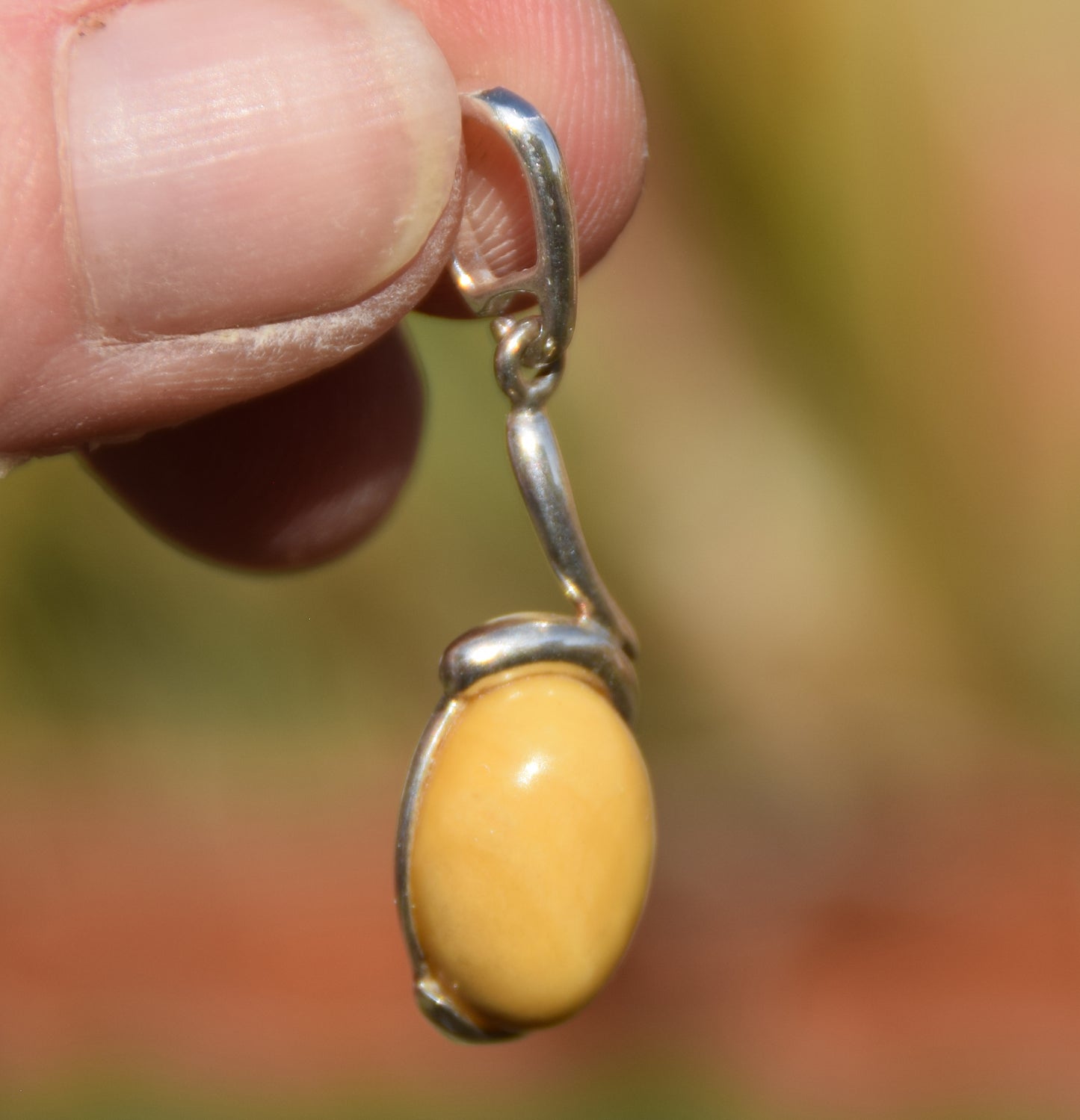 Delicate oval pendant in imperial natural Amber and 925 Silver, MJ Baltica, BW310