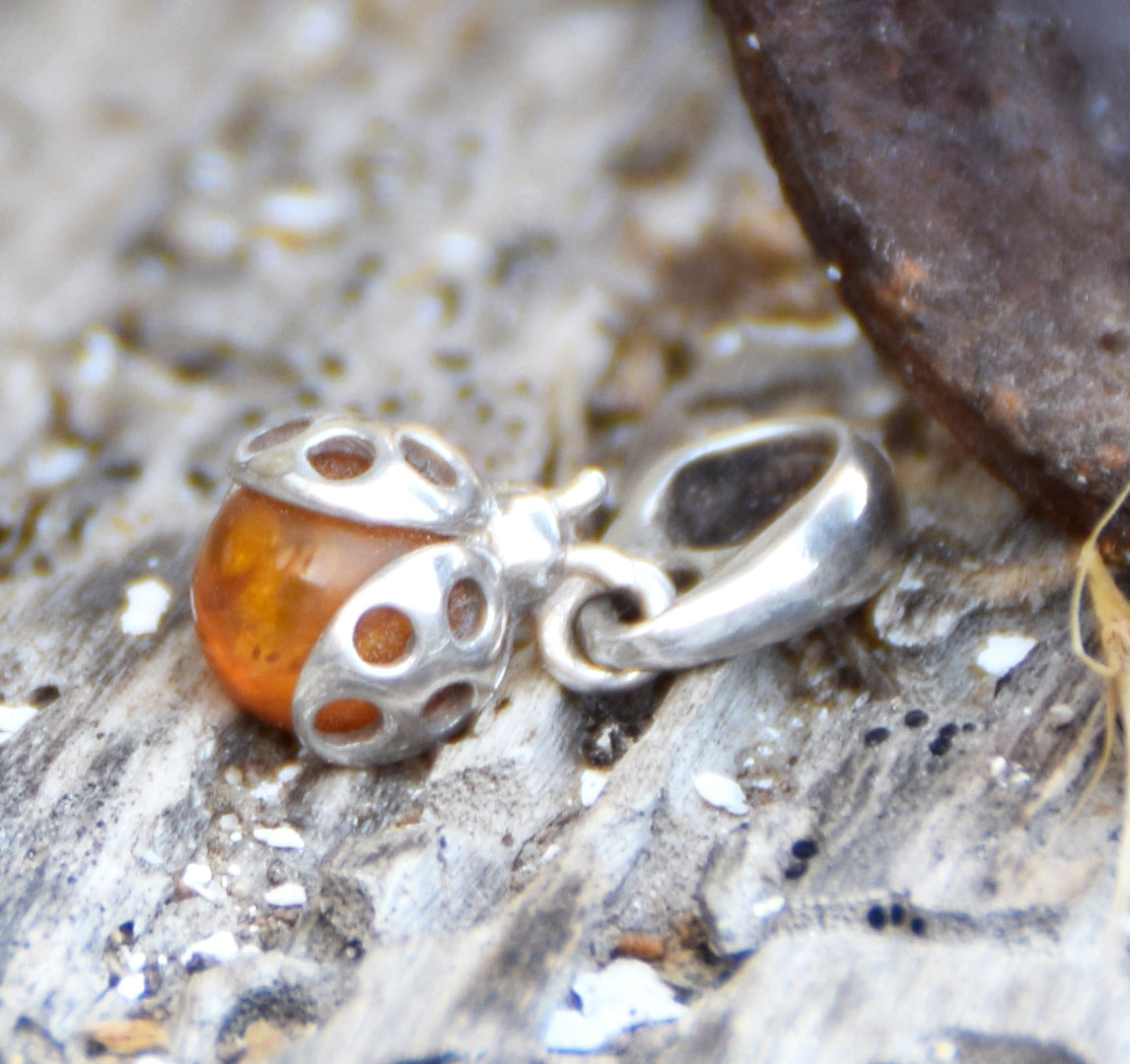 Delicate ladybug good luck charm pendant in natural cognac Amber and 925 Silver, MJ Baltica, BW312