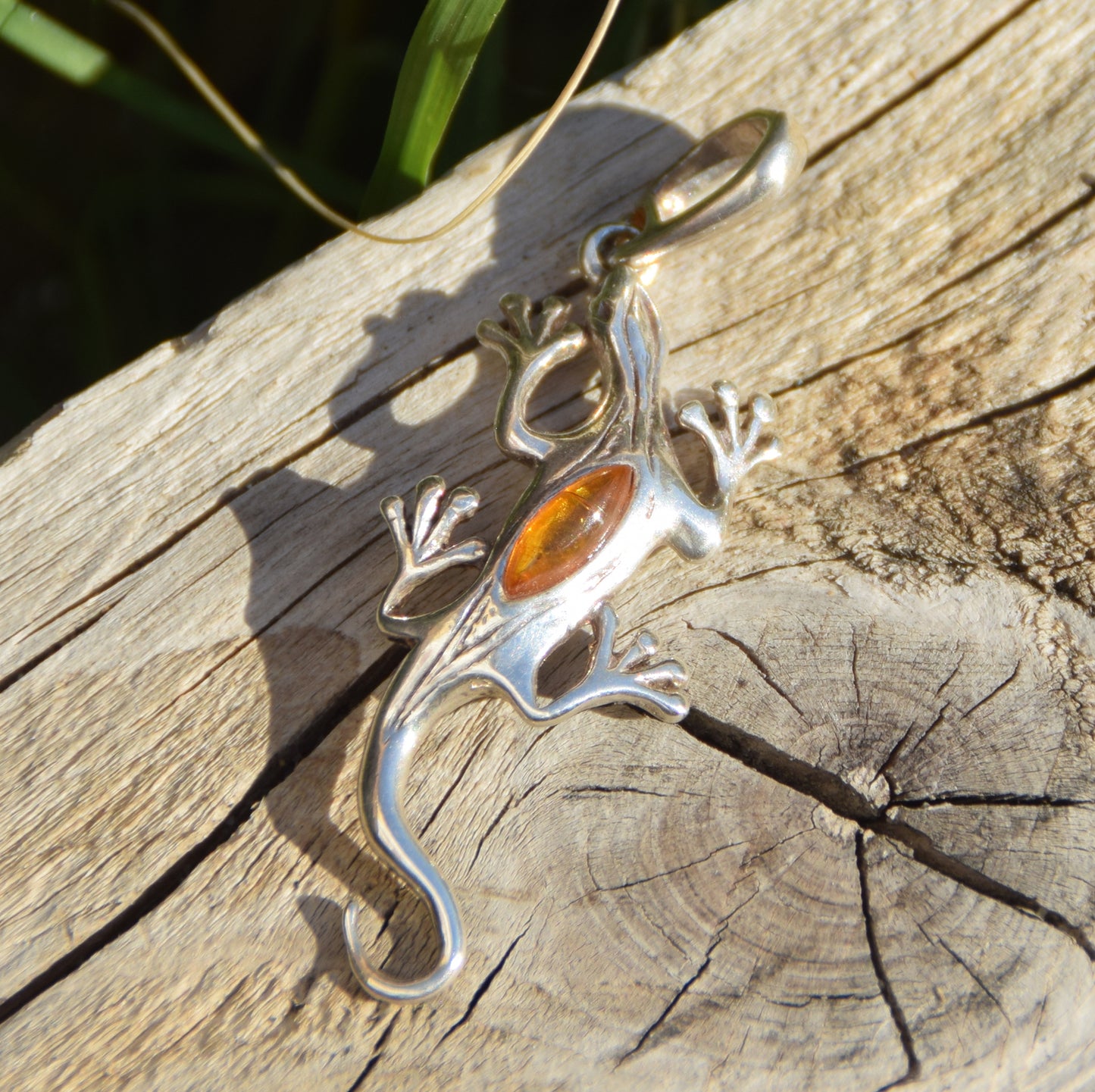 Bright pendant with good luck gecko in cognac brown natural Amber and 925 Sterling Silver, MJ Baltica, BW321