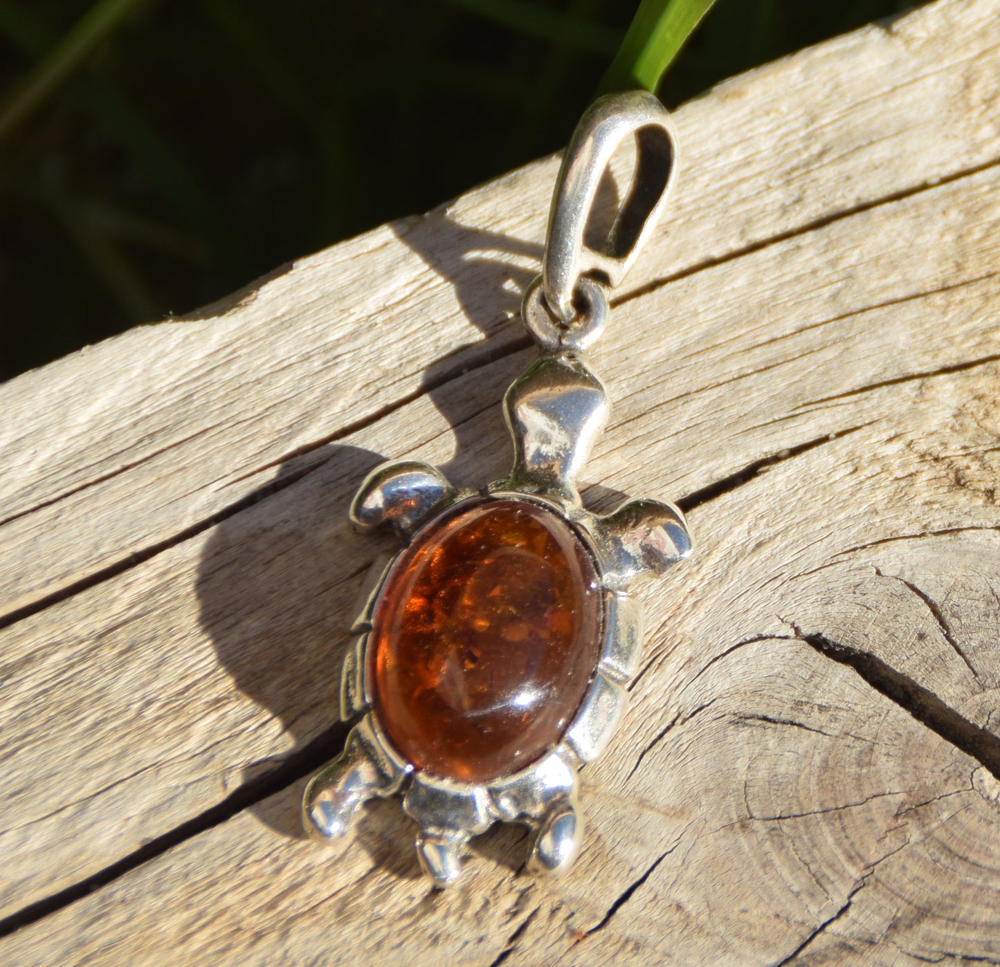 Luminous cognac brown natural Amber and 925 Sterling Silver turtle pendant, MJ Baltica, BW322