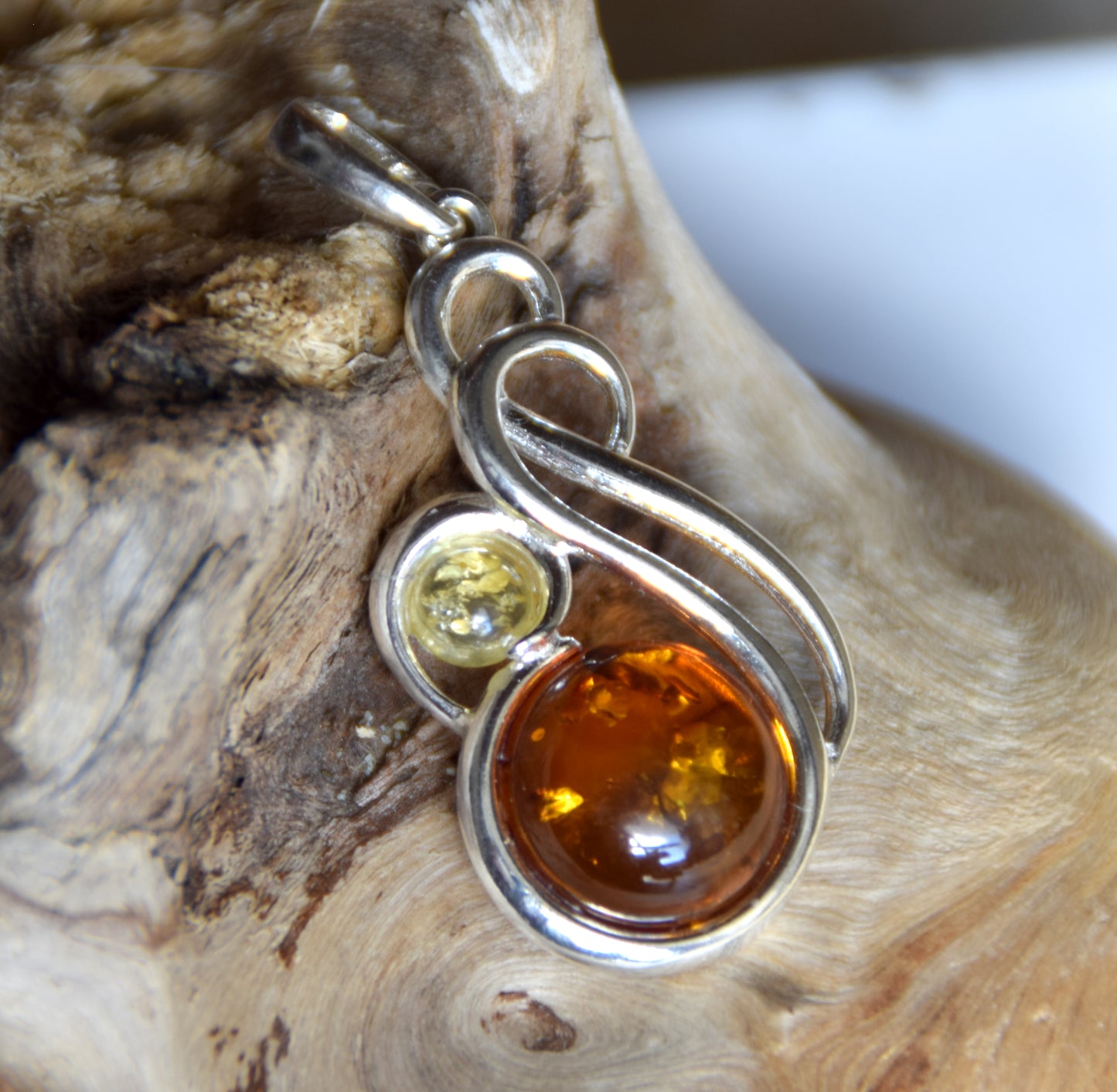 Elegant pendant in natural cognac amber and 925 Silver, MJ Baltica, BW339