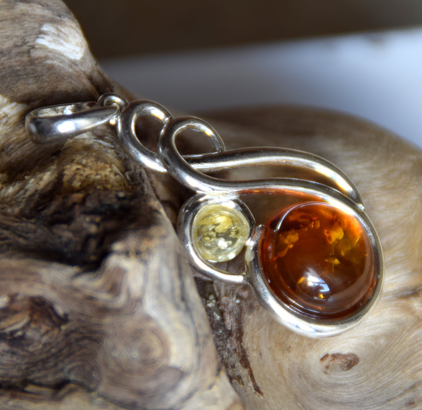 Elegant pendant in natural cognac amber and 925 Silver, MJ Baltica, BW339